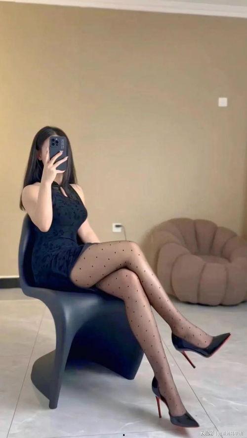 免费丝袜美腿在线观看,免费在线观看，视觉盛宴等你来